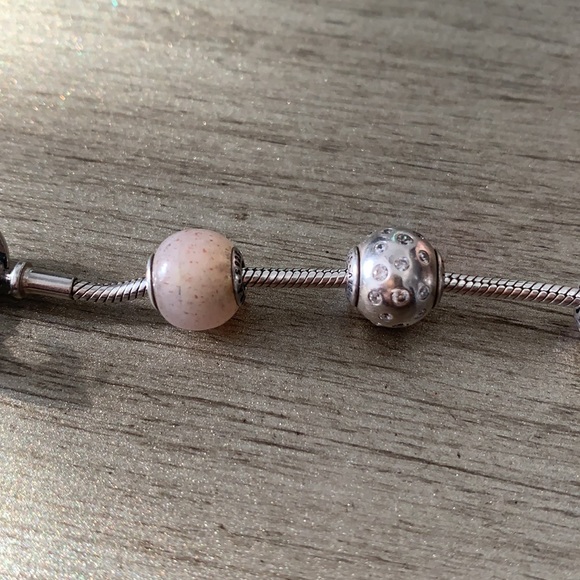 Pandora Essence Set with 7 Charms (Retired) - Picture 3 of 6